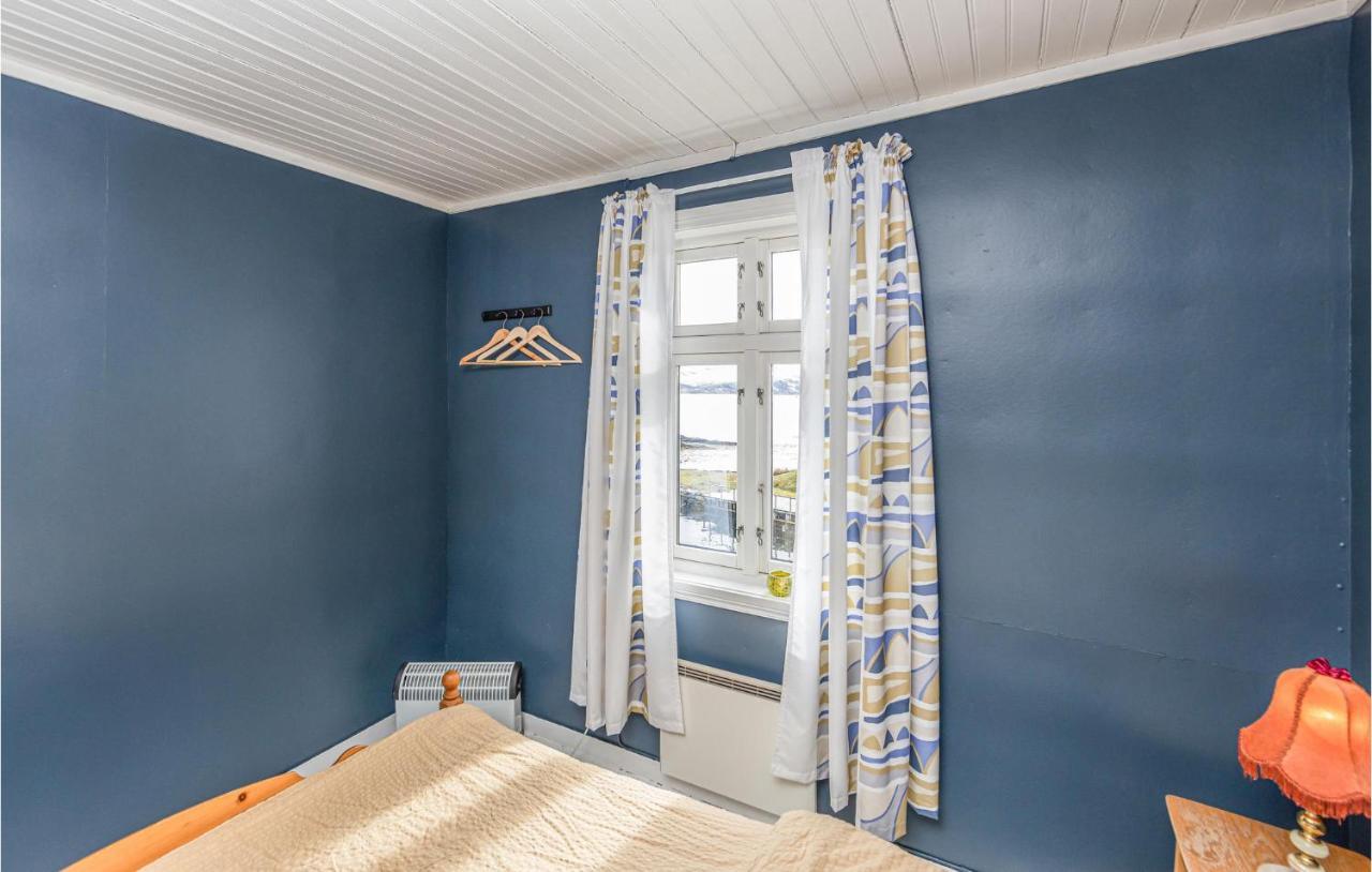 3 Bedroom Nice Home In Kvamsoy Sandvik  Exterior photo